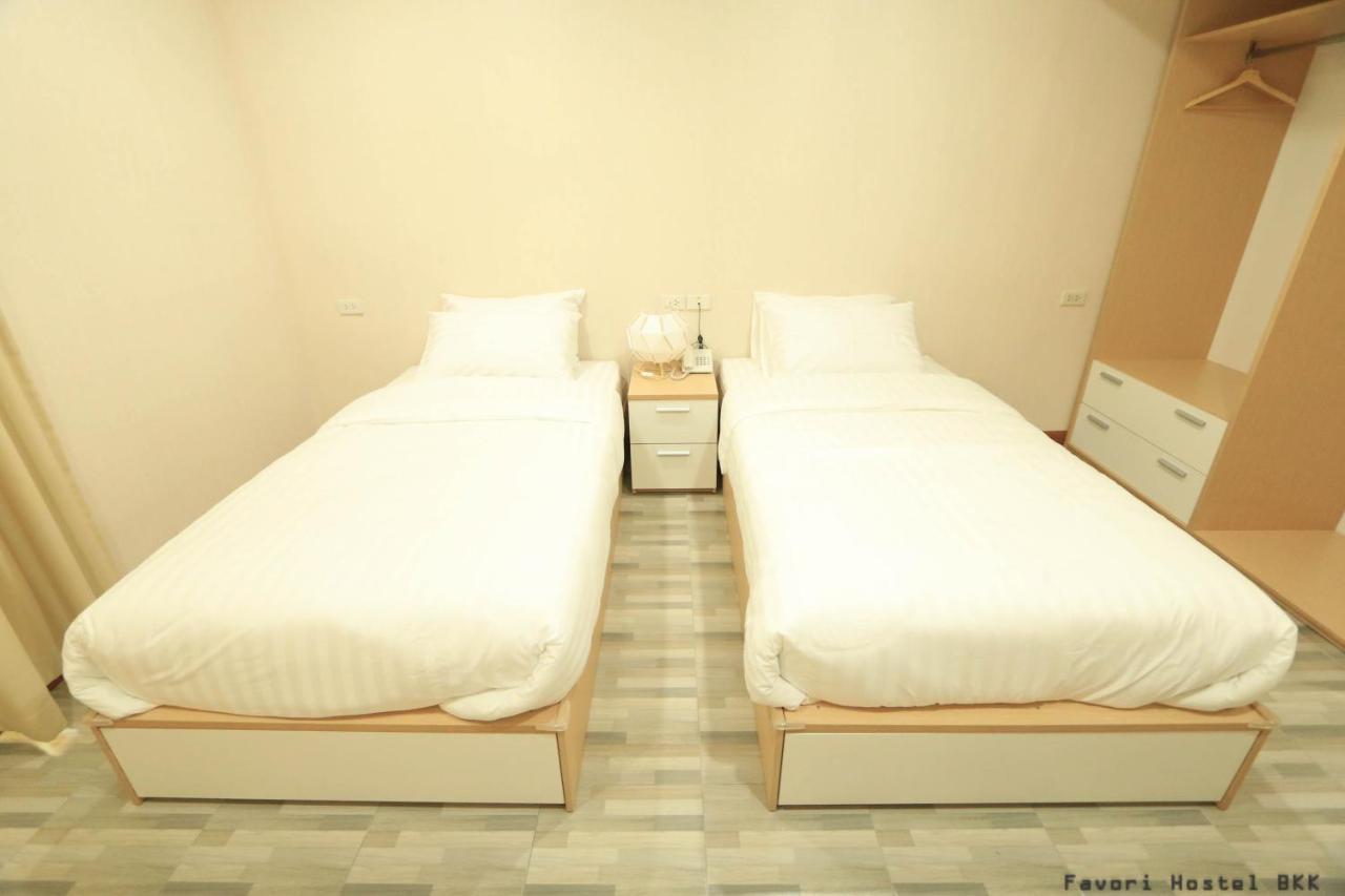 Favori Hostel Bangkok Surawong Εξωτερικό φωτογραφία
