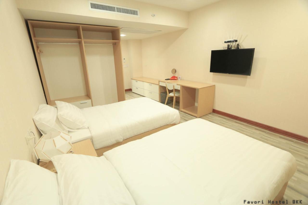 Favori Hostel Bangkok Surawong Εξωτερικό φωτογραφία